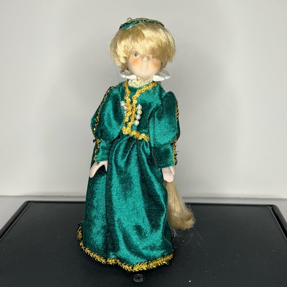 Vintage Accents Vtg Peabody Wright Porcelain Soft Body Rapunzel